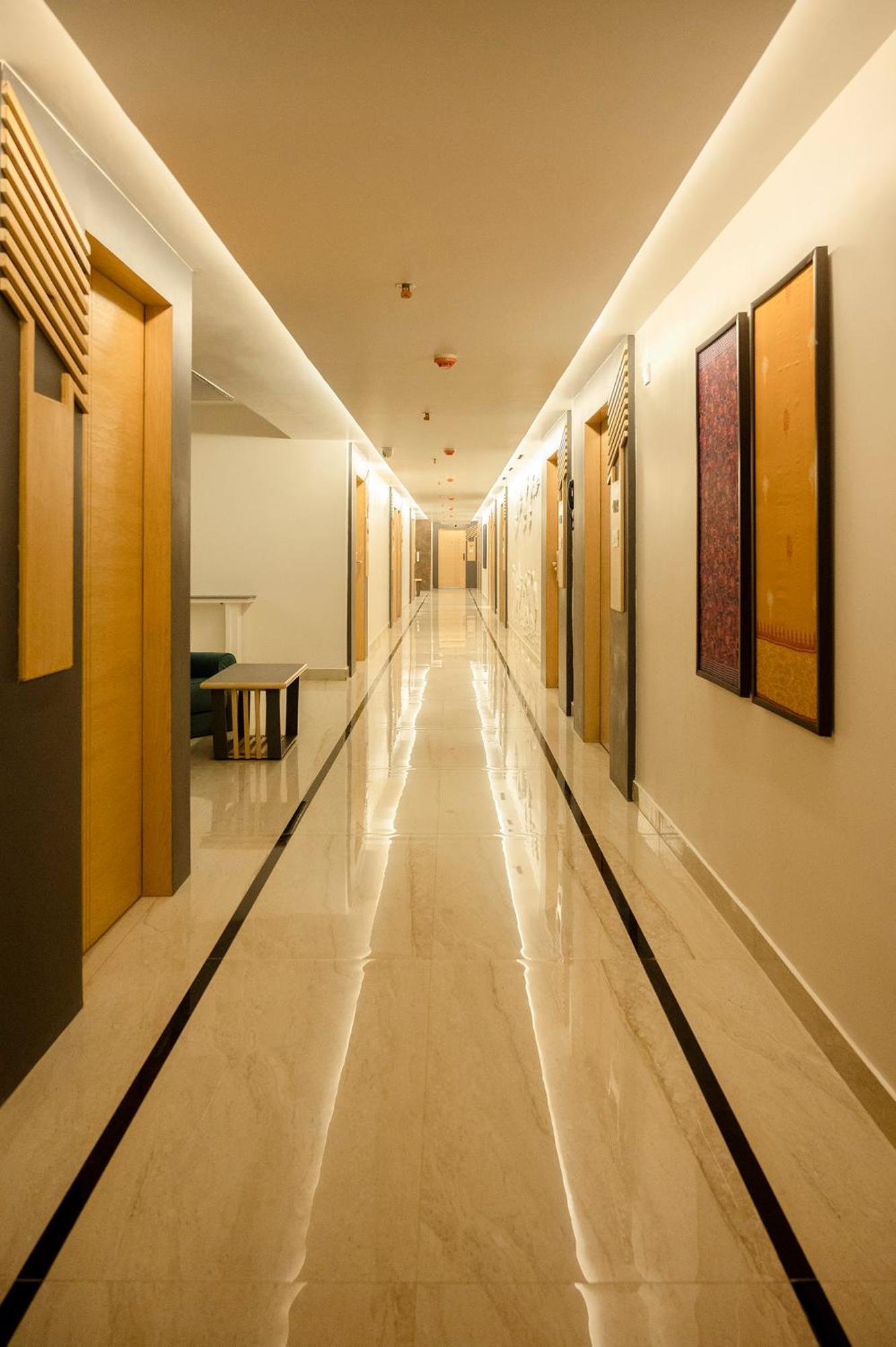 Hotel Lake View Baharampur Exteriér fotografie